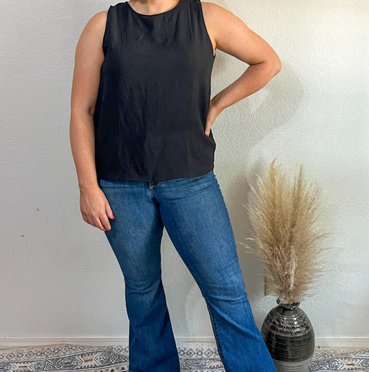 Sleeveless Back Open Top