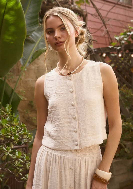 Textured button down sleeveless top